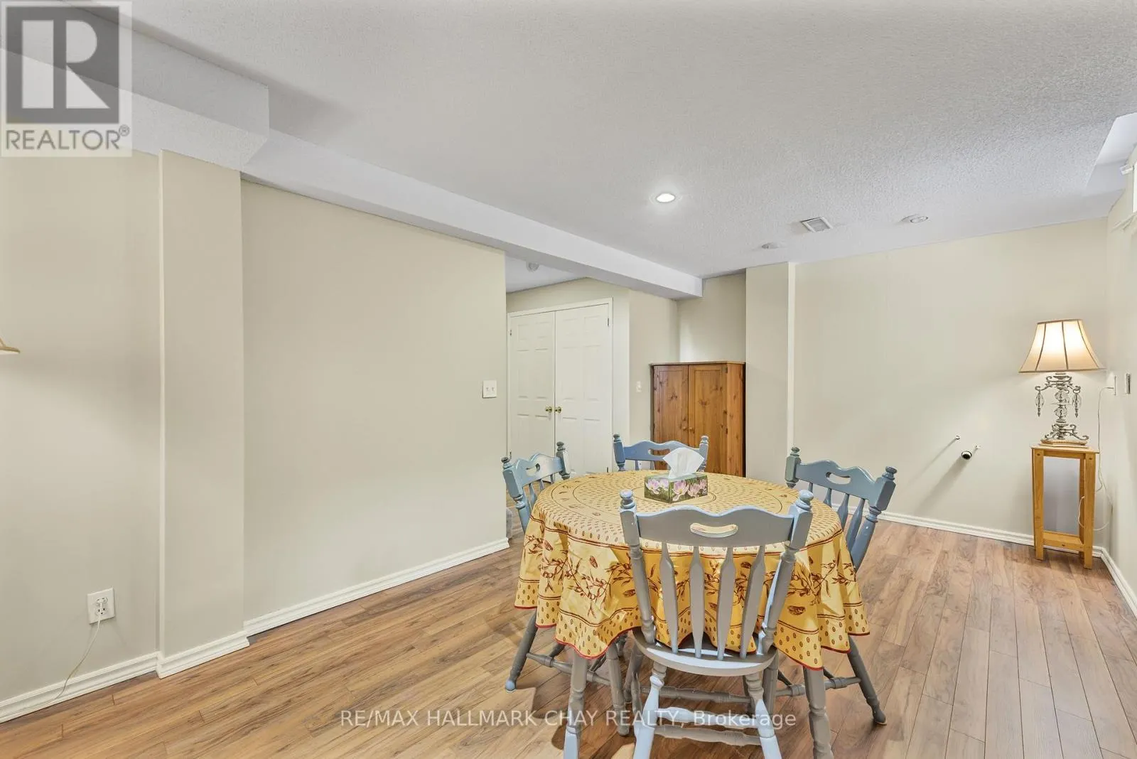 23 GRASETT CRESCENT