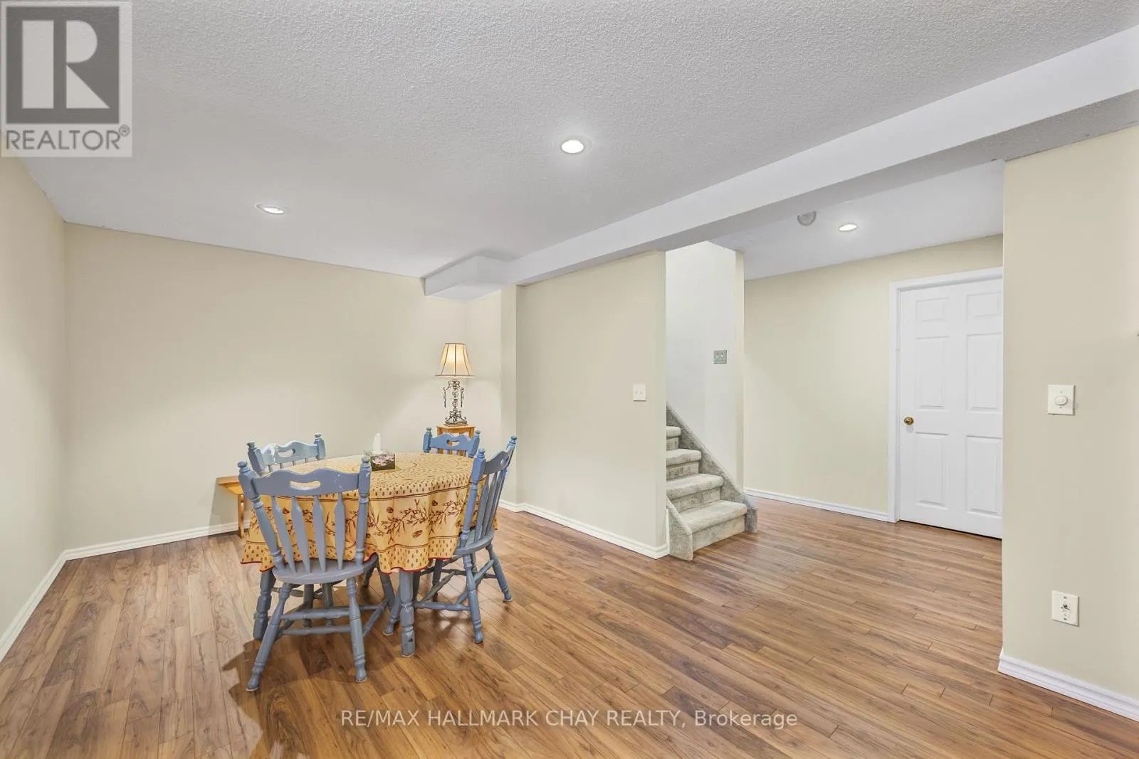 23 GRASETT CRESCENT
