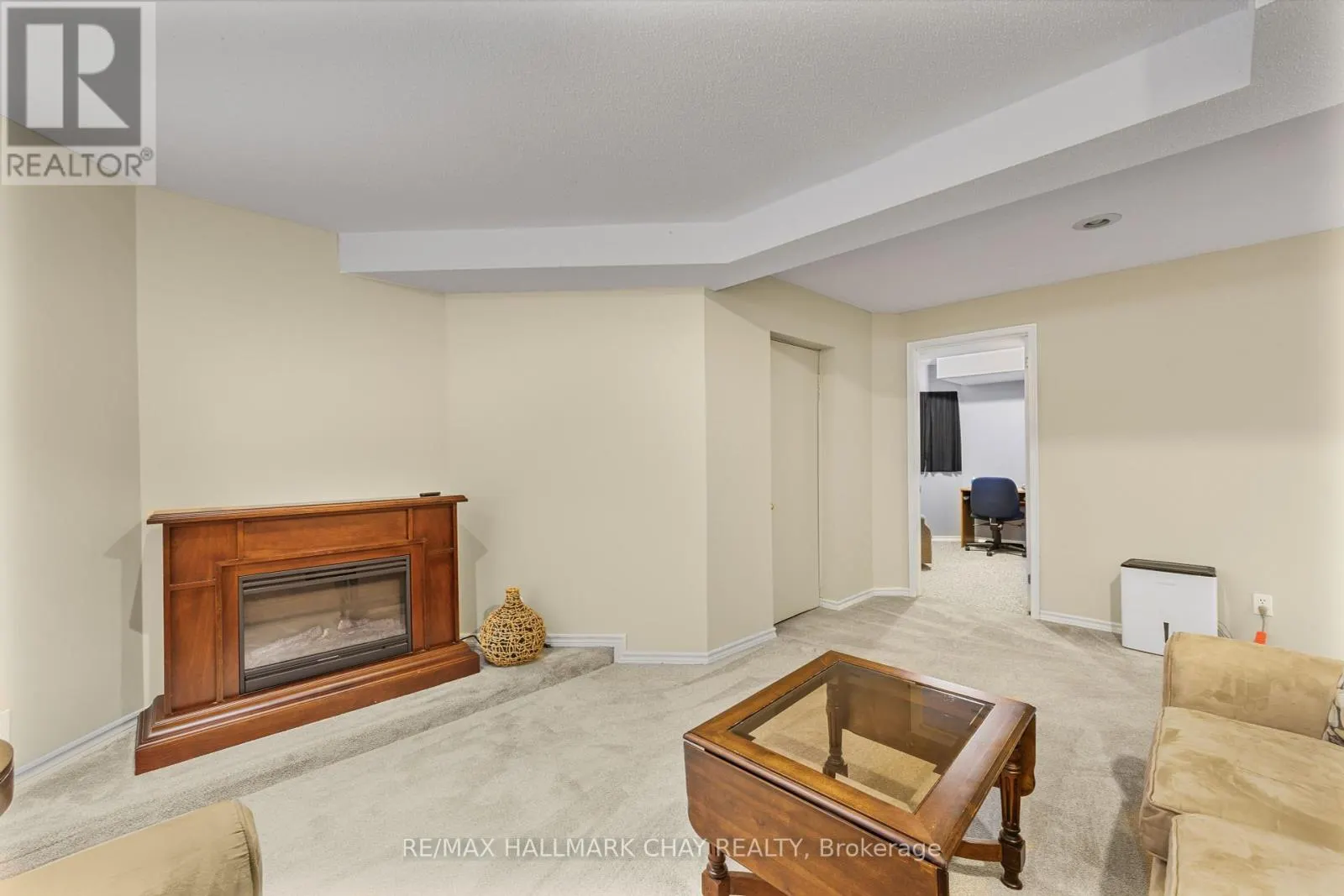 23 GRASETT CRESCENT
