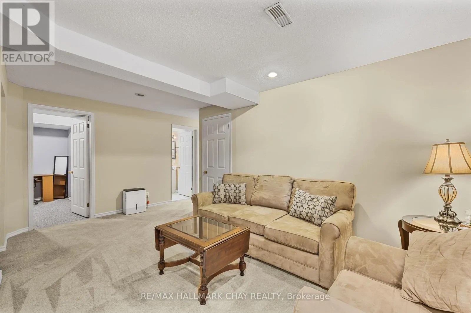 23 GRASETT CRESCENT