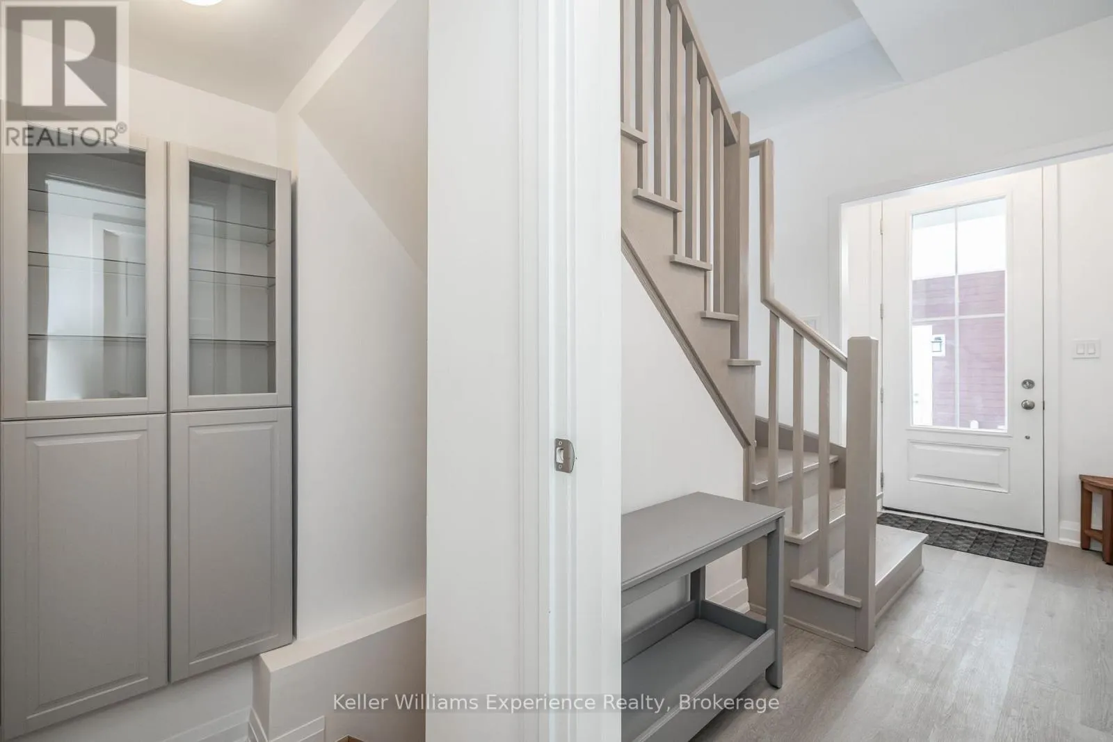 24 DANIELLE CRESCENT