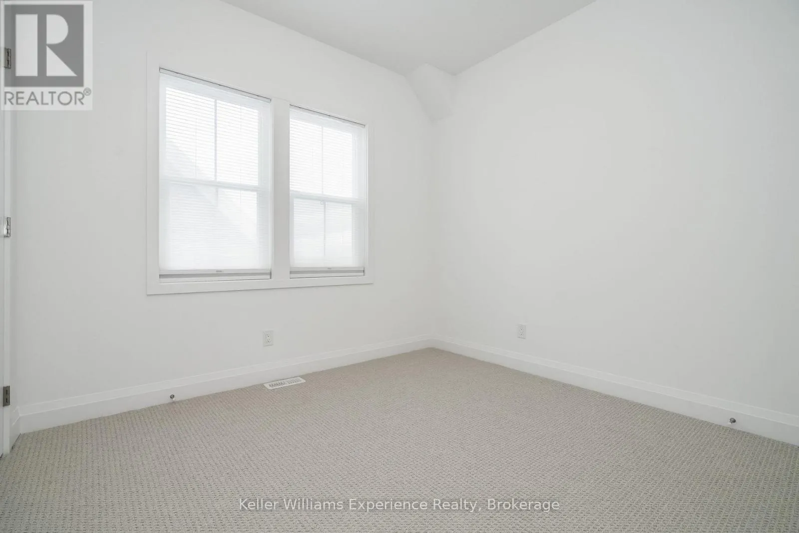 24 DANIELLE CRESCENT