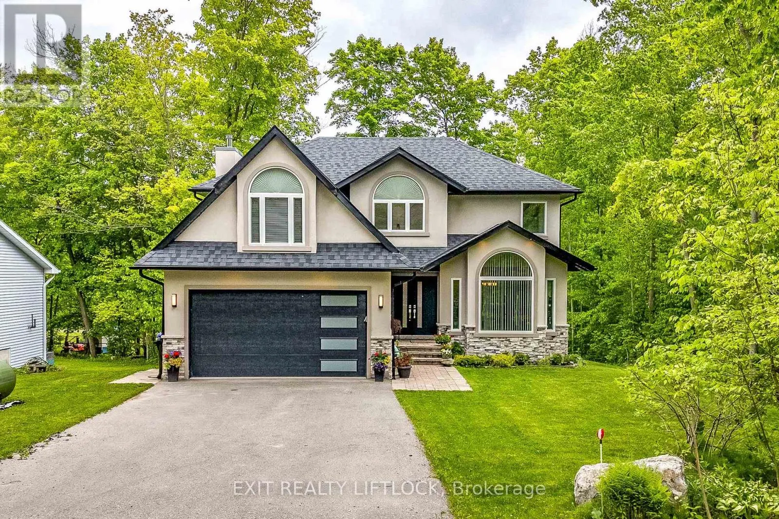 77 POLISH AVENUE