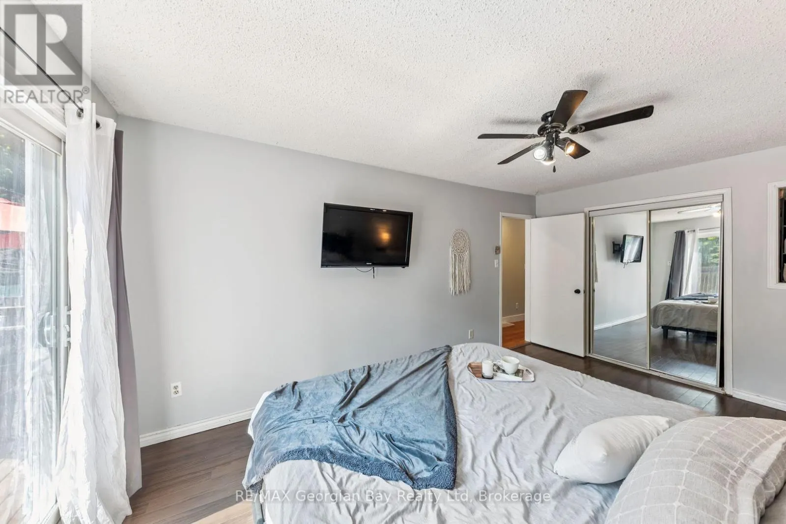 86 MCARTHUR DRIVE