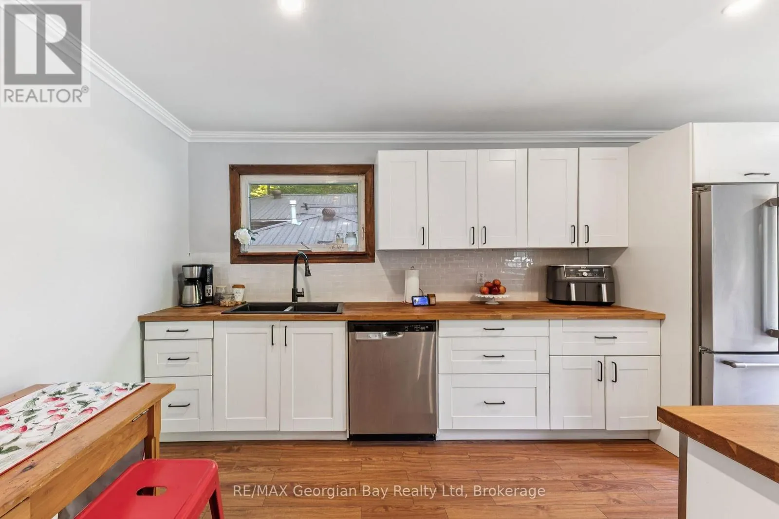 86 MCARTHUR DRIVE