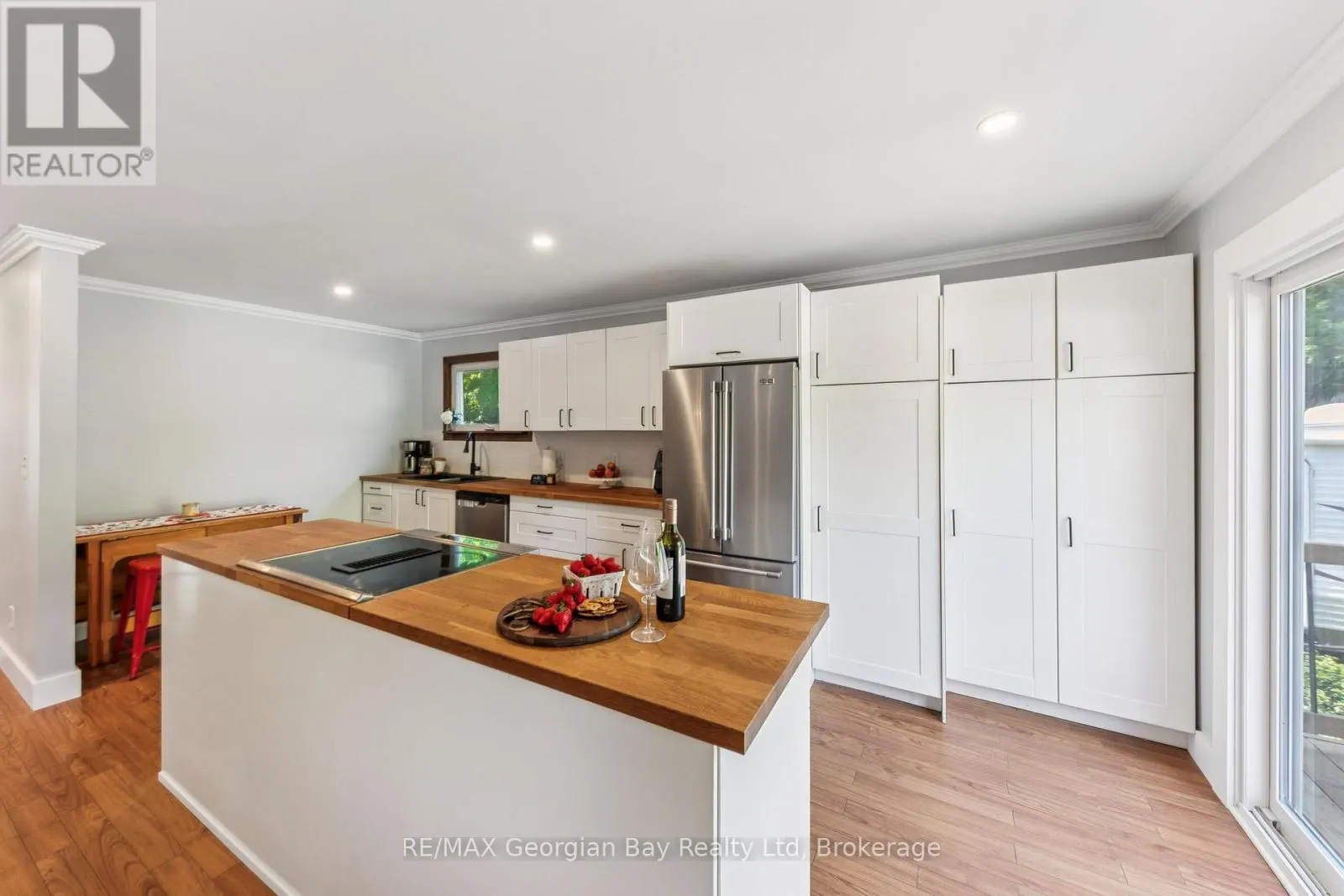 86 MCARTHUR DRIVE