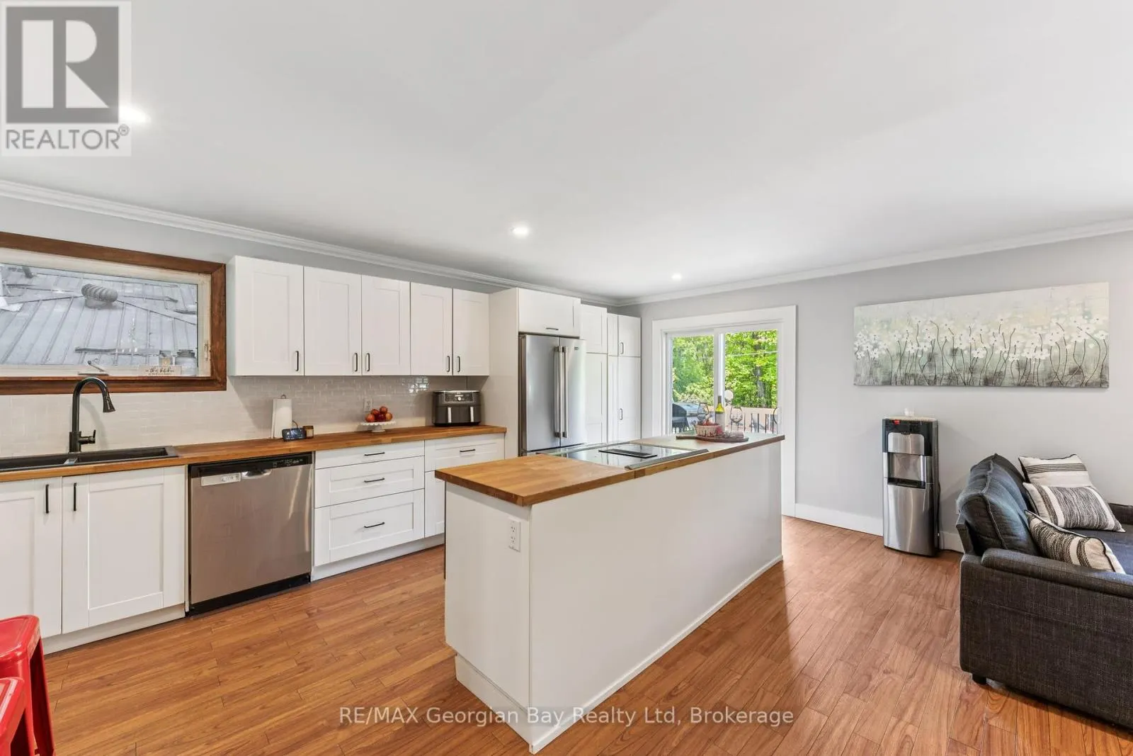 86 MCARTHUR DRIVE