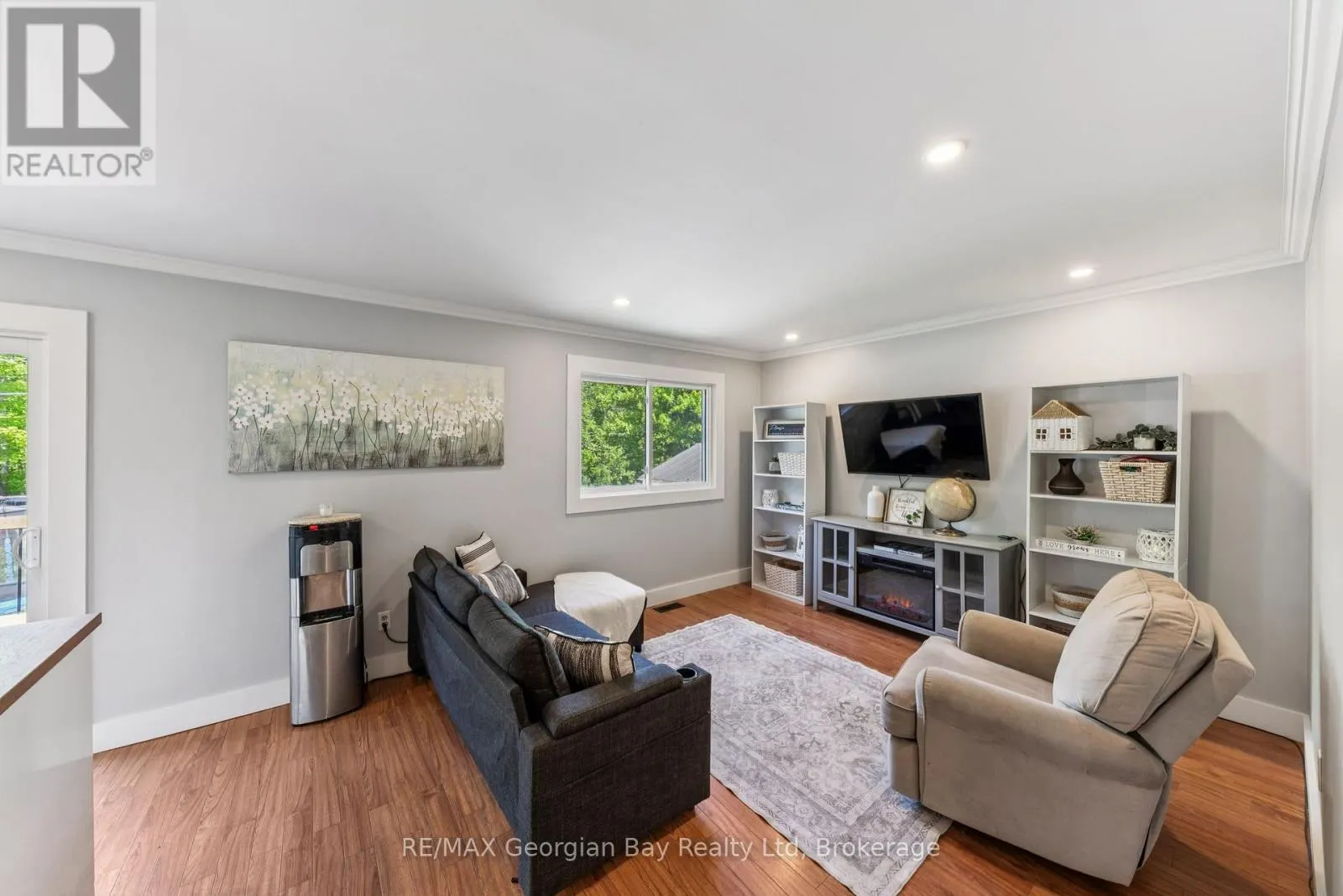 86 MCARTHUR DRIVE
