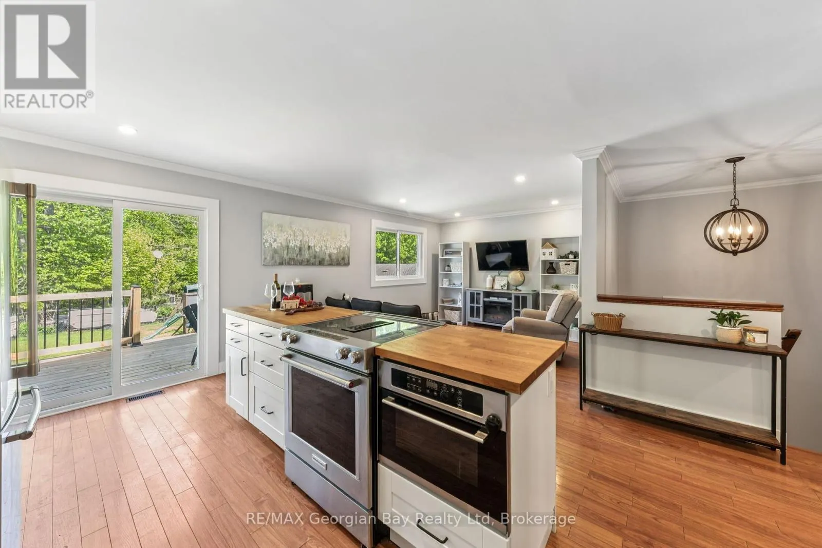 86 MCARTHUR DRIVE