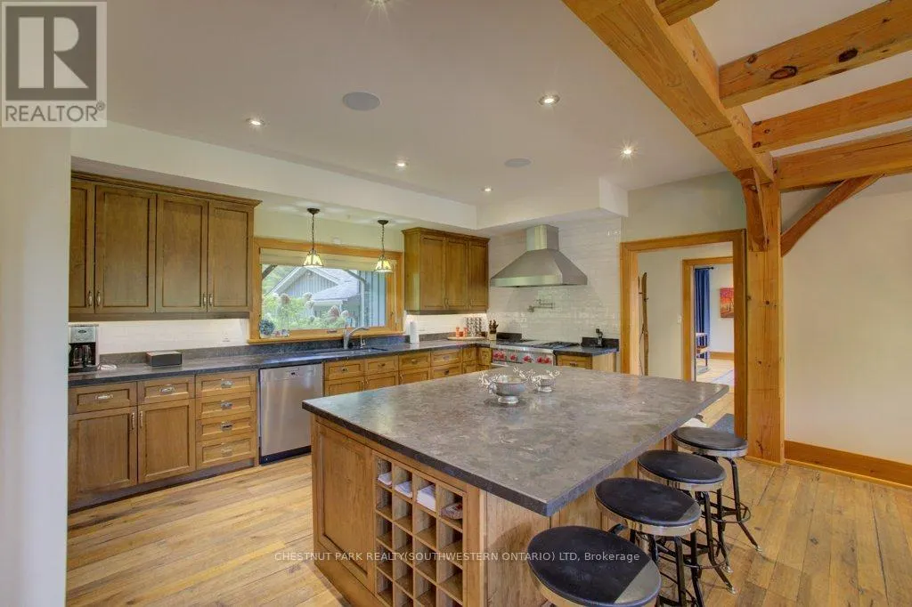 8429 POPLAR SIDE ROAD