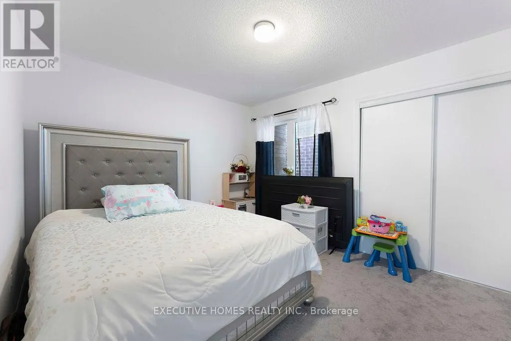 23 KINGSBURY TRAIL