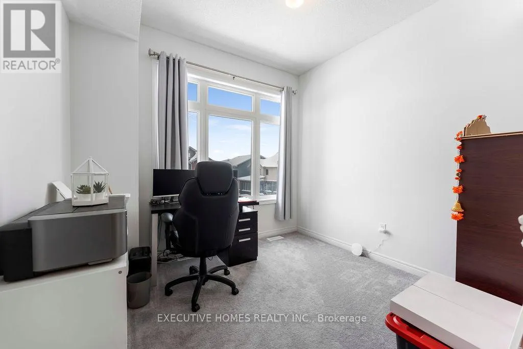 23 KINGSBURY TRAIL