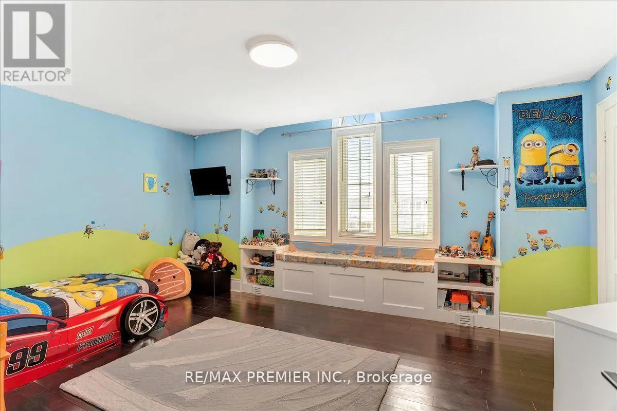 3 PEPIN COURT