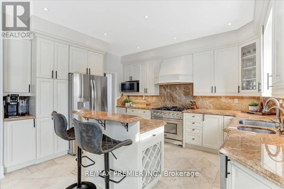3 PEPIN COURT