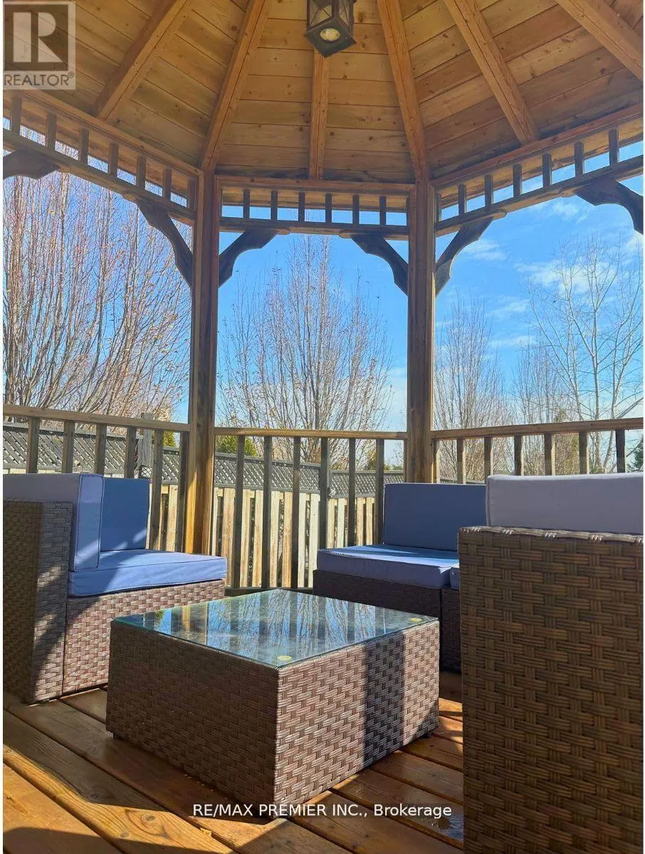 3 PEPIN COURT