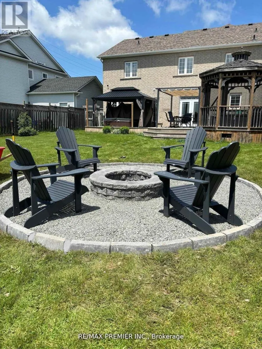 3 PEPIN COURT