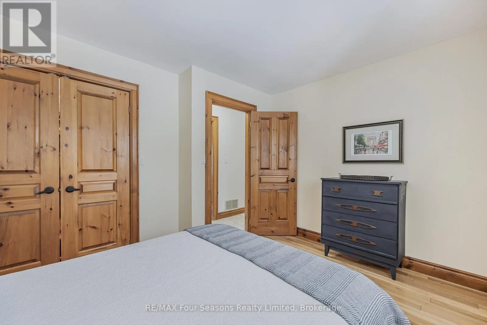 3 SYDENHAM TRAIL E
