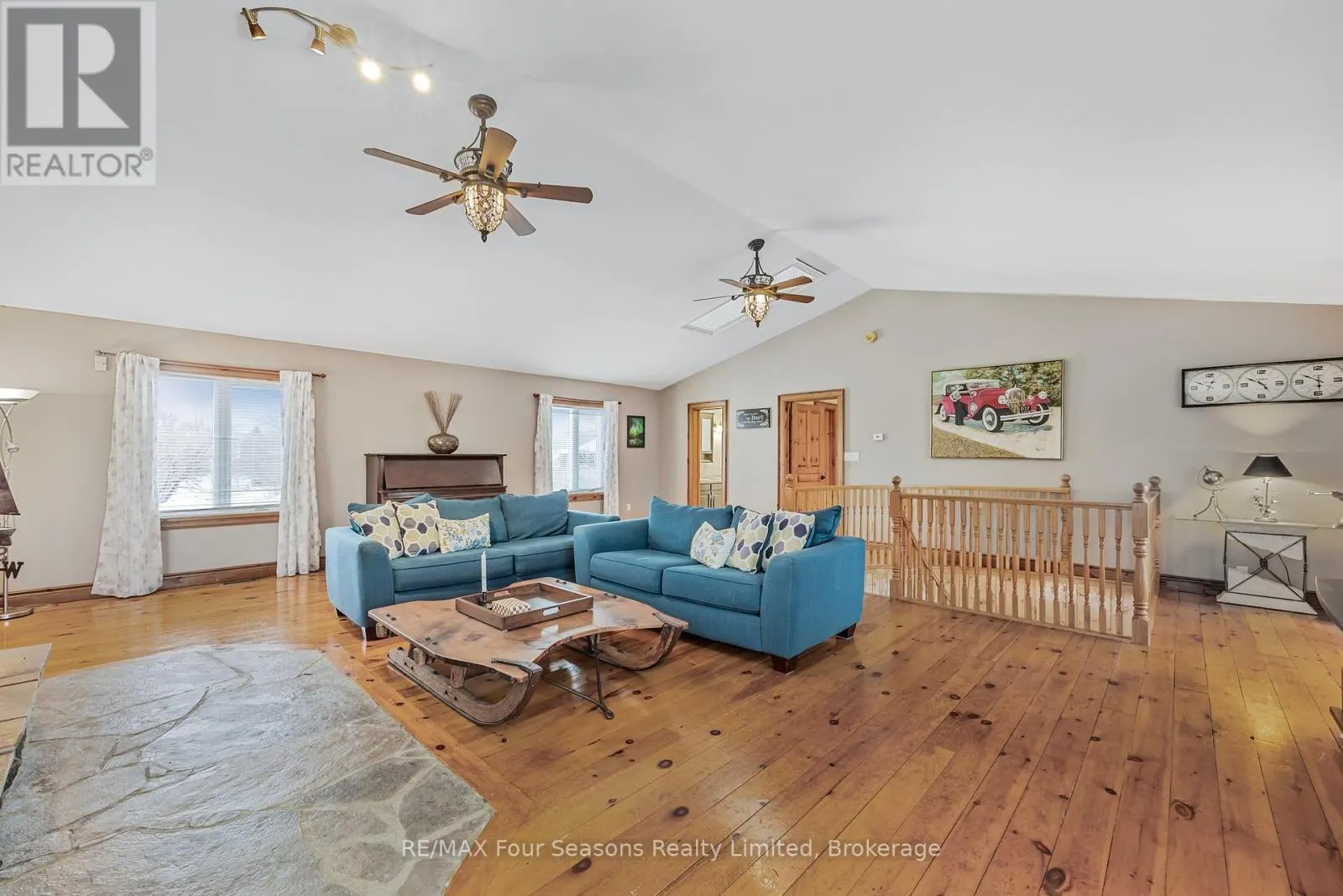 3 SYDENHAM TRAIL E