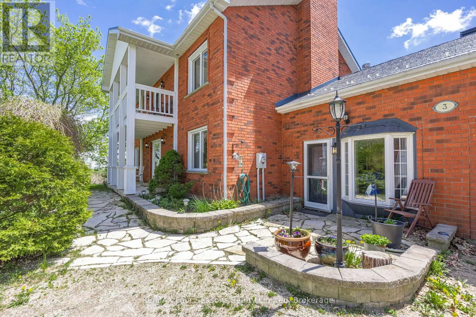 3 SYDENHAM TRAIL E