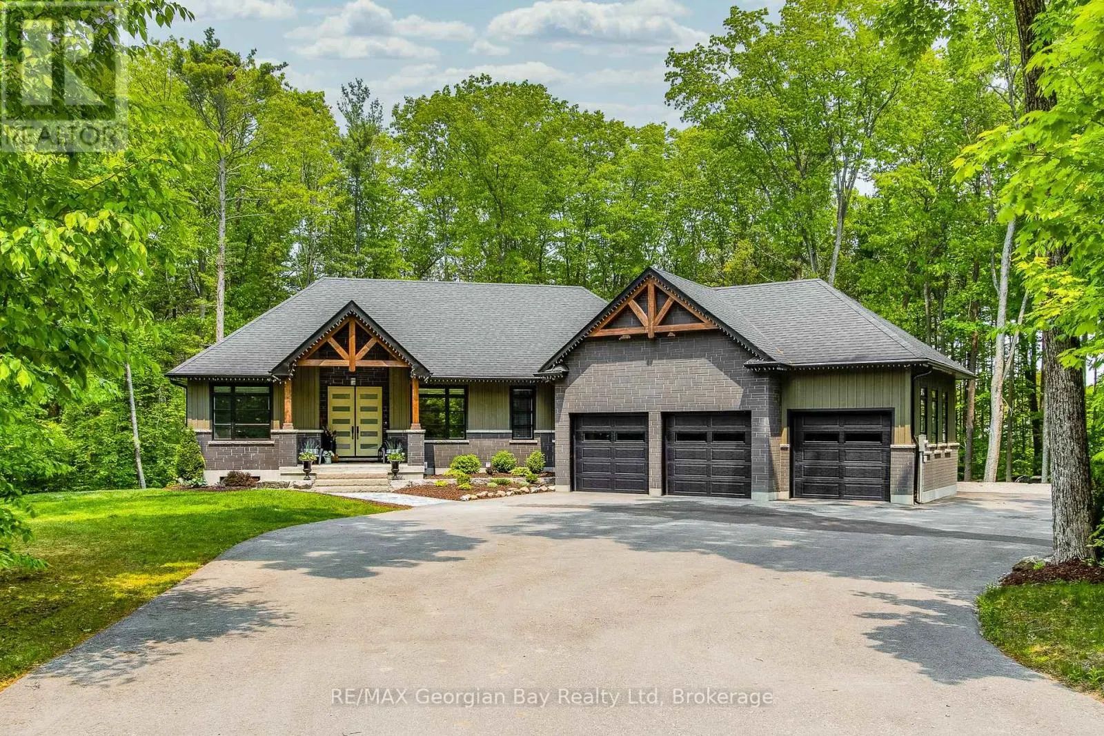 50 WINDERMERE CIRCLE