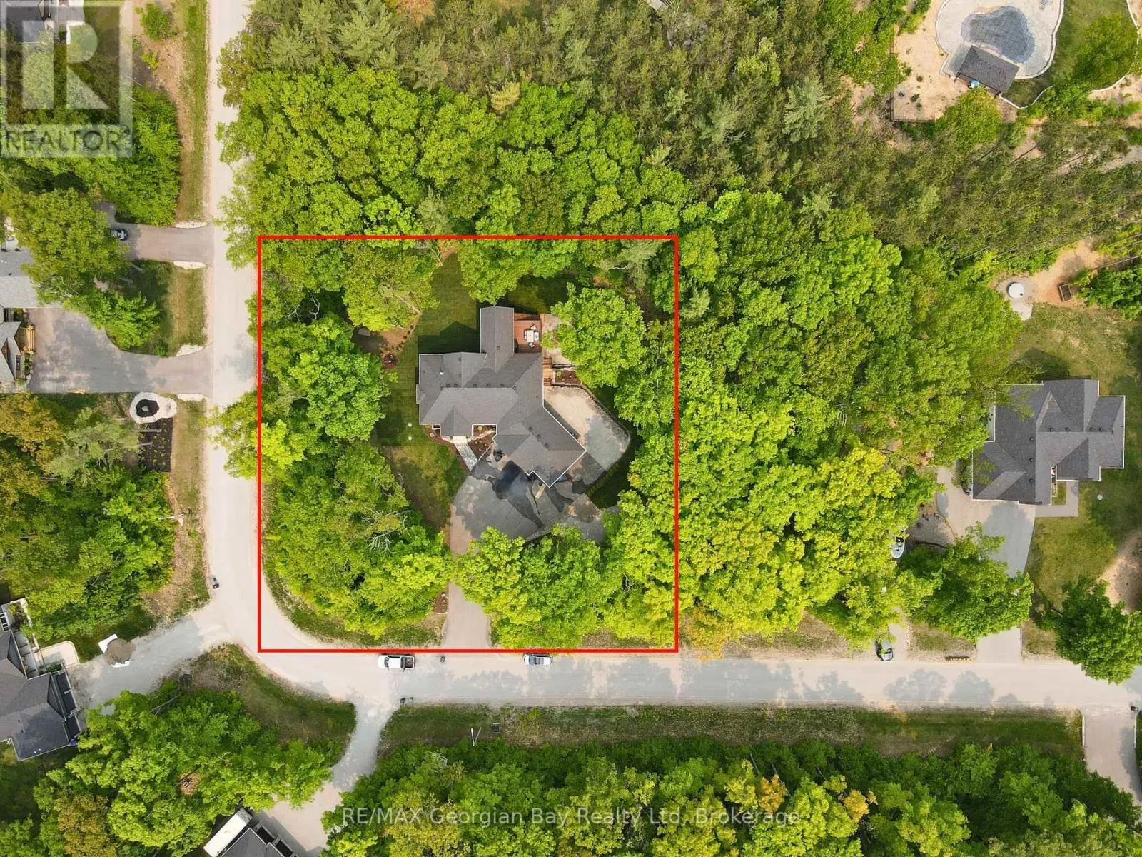 50 WINDERMERE CIRCLE
