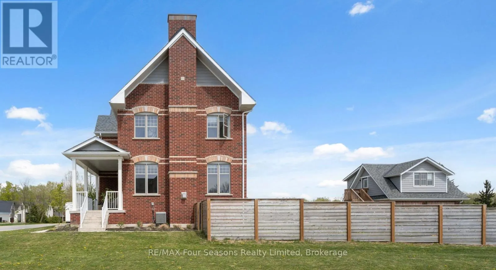 46 FRANCIS STREET E