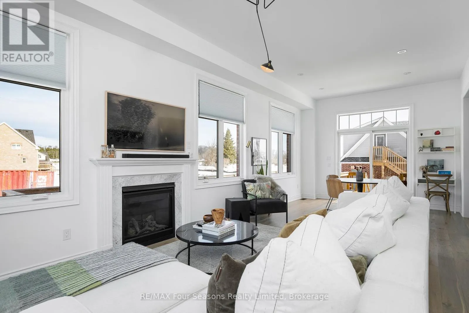 46 FRANCIS STREET E