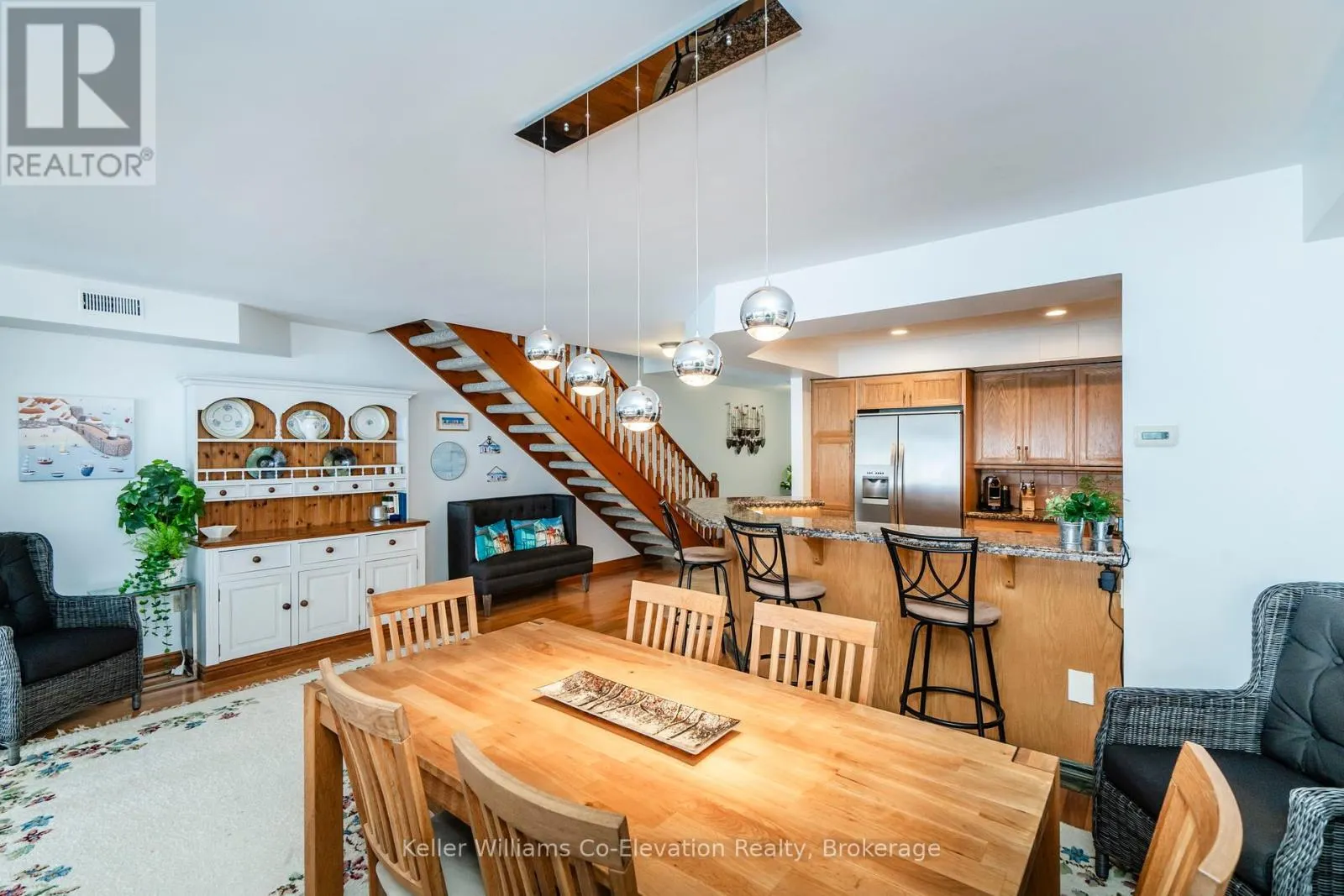 7 - 8 BECK BOULEVARD, #7