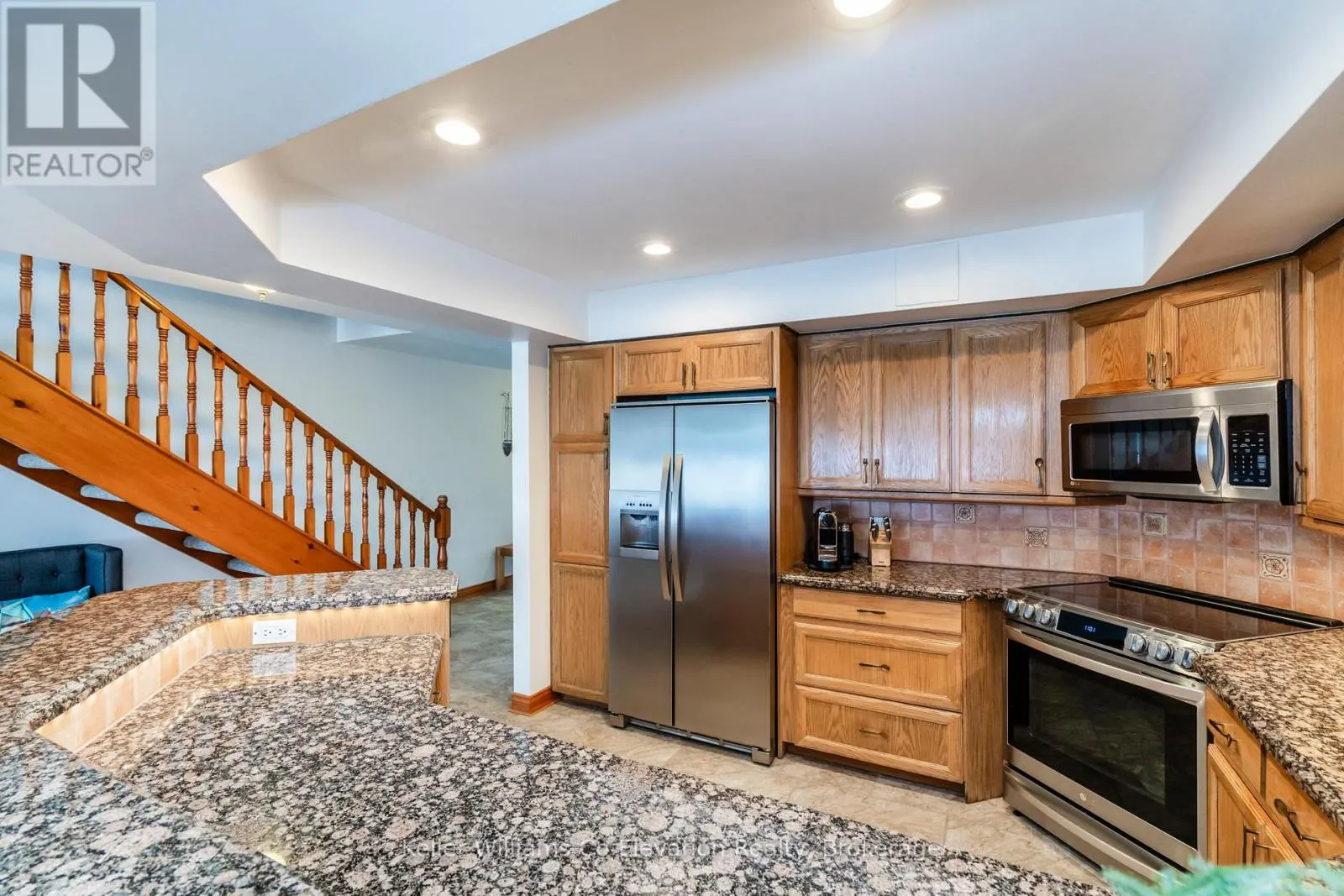 7 - 8 BECK BOULEVARD, #7