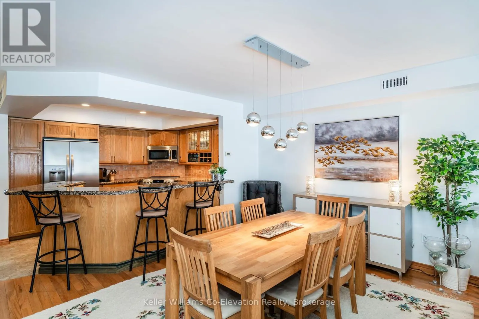 7 - 8 BECK BOULEVARD, #7