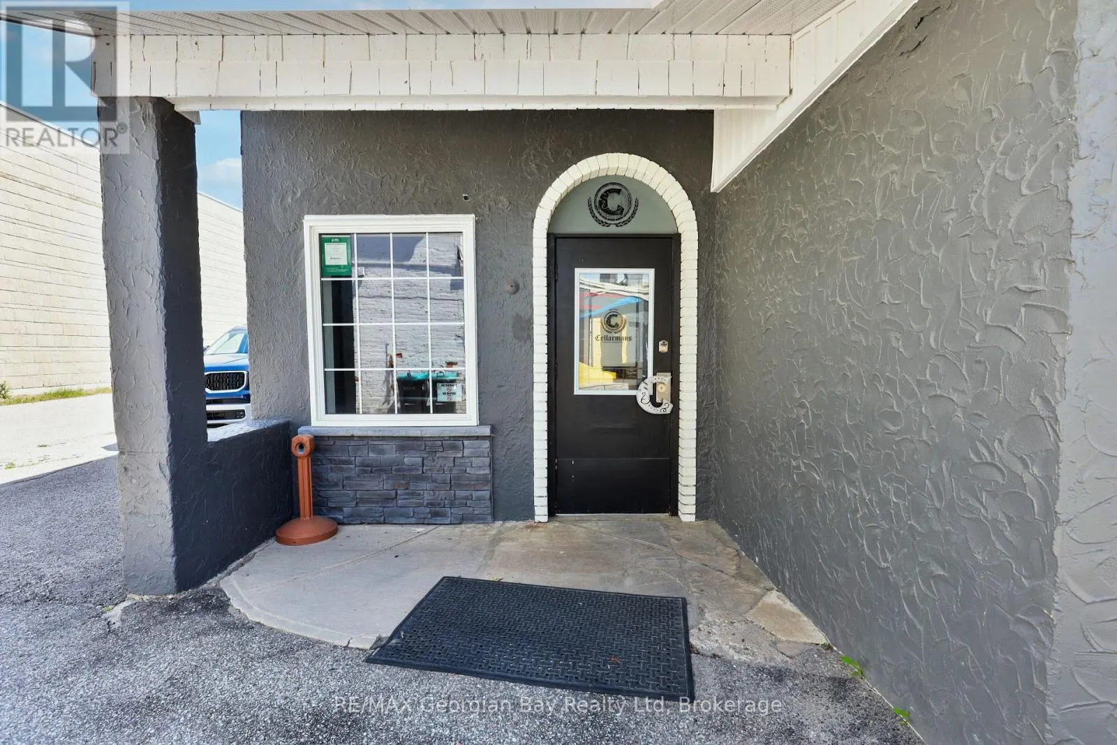 337 KING STREET