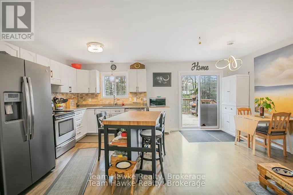 22 LAURIER BOULEVARD