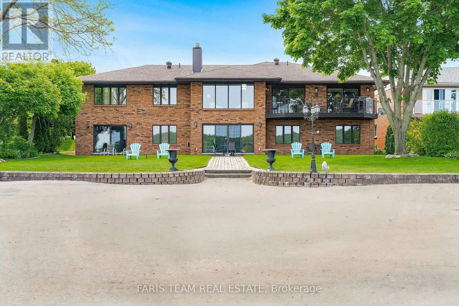 16 BECK BOULEVARD