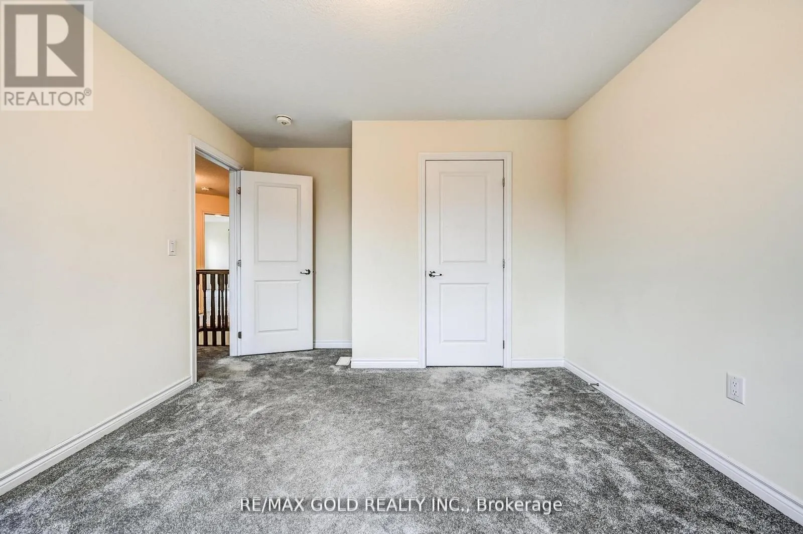 84 ATLANTIS DRIVE W