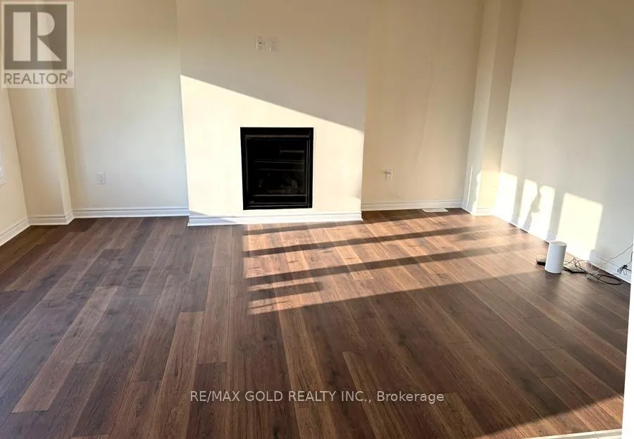 84 ATLANTIS DRIVE W