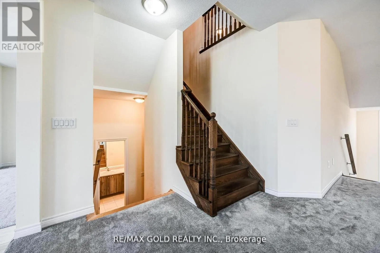 84 ATLANTIS DRIVE W
