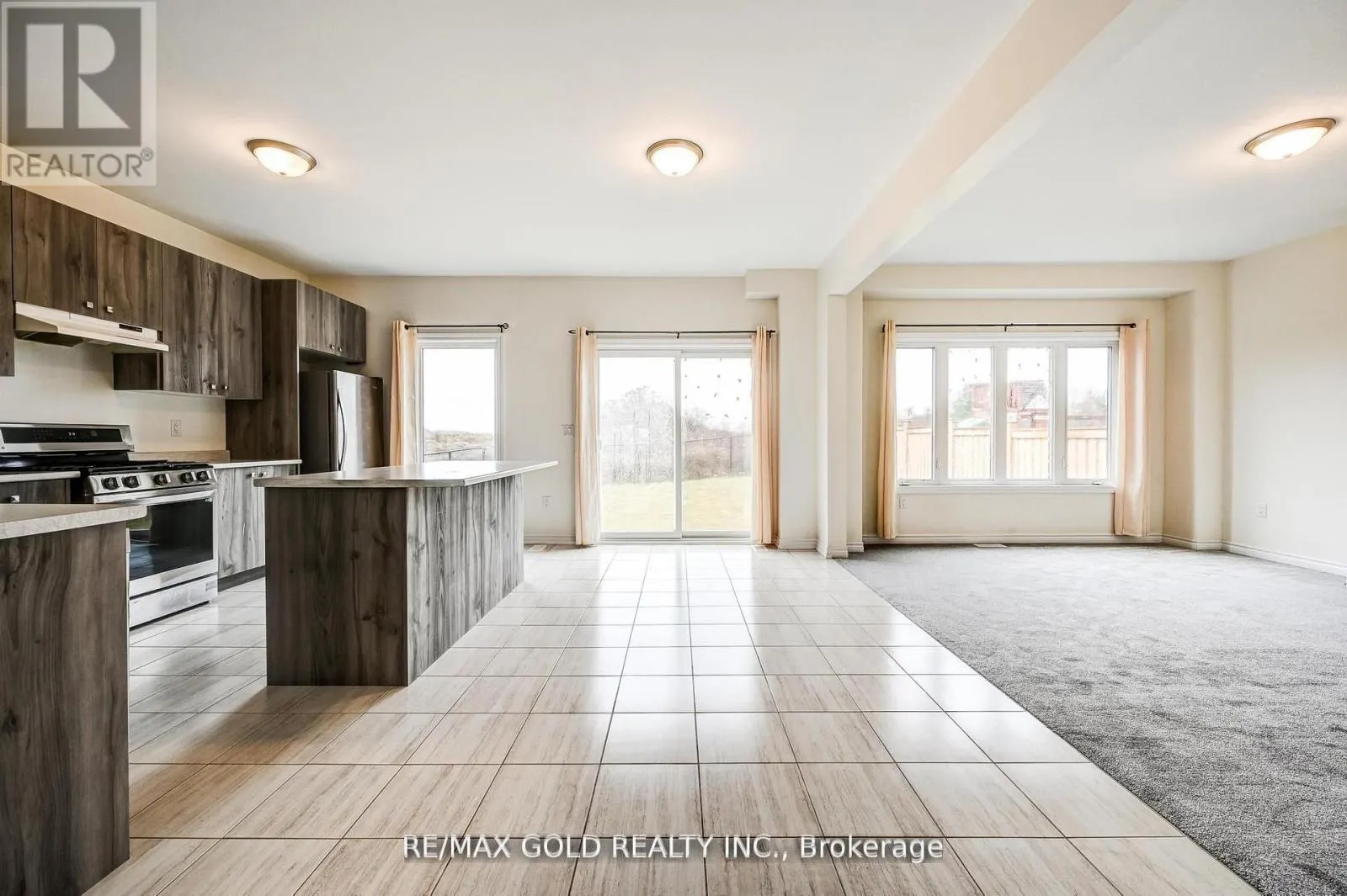84 ATLANTIS DRIVE W