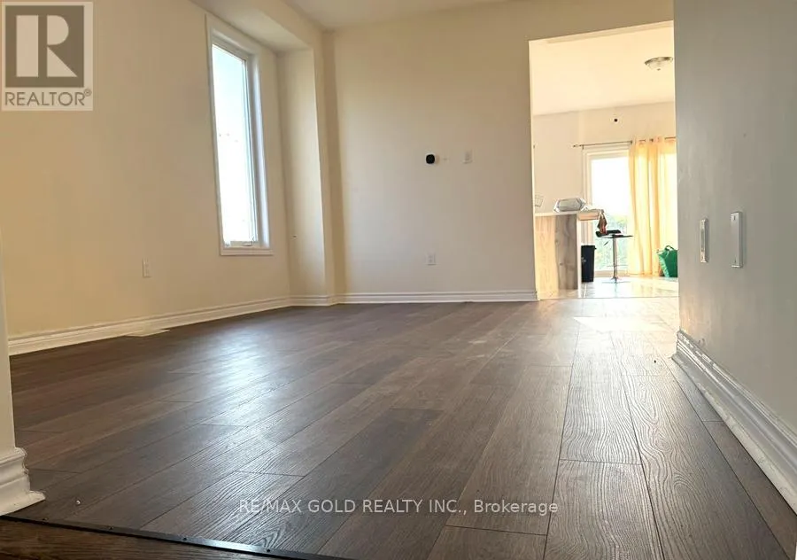 84 ATLANTIS DRIVE W