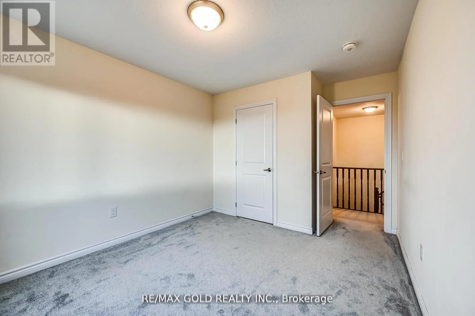 84 ATLANTIS DRIVE W