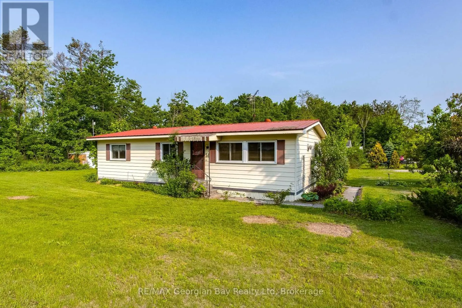 58 - 5263 ELLIOTT SIDE ROAD, #58