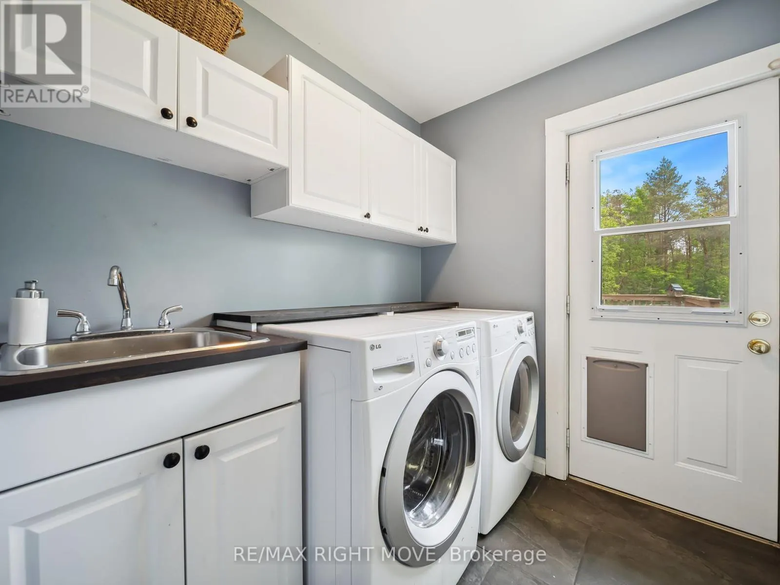 3062 TOWNLINE RR5 TOWNLINE