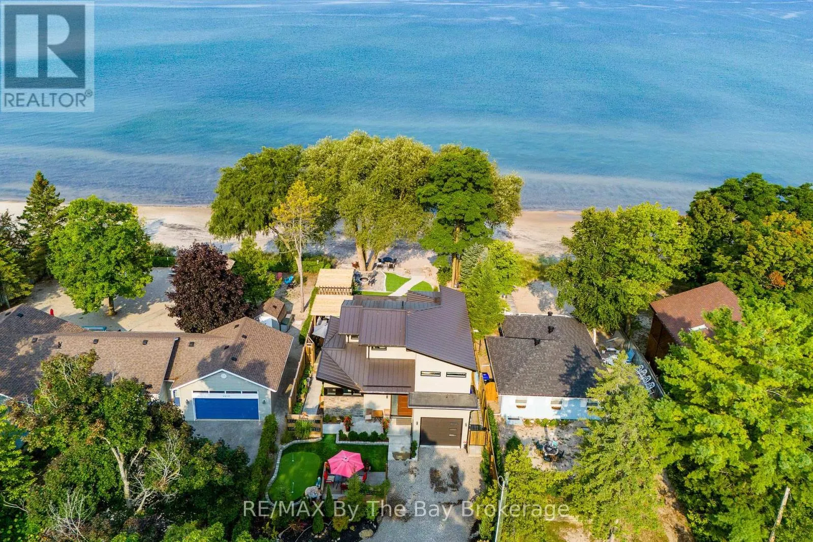 2206 TINY BEACHES ROAD S
