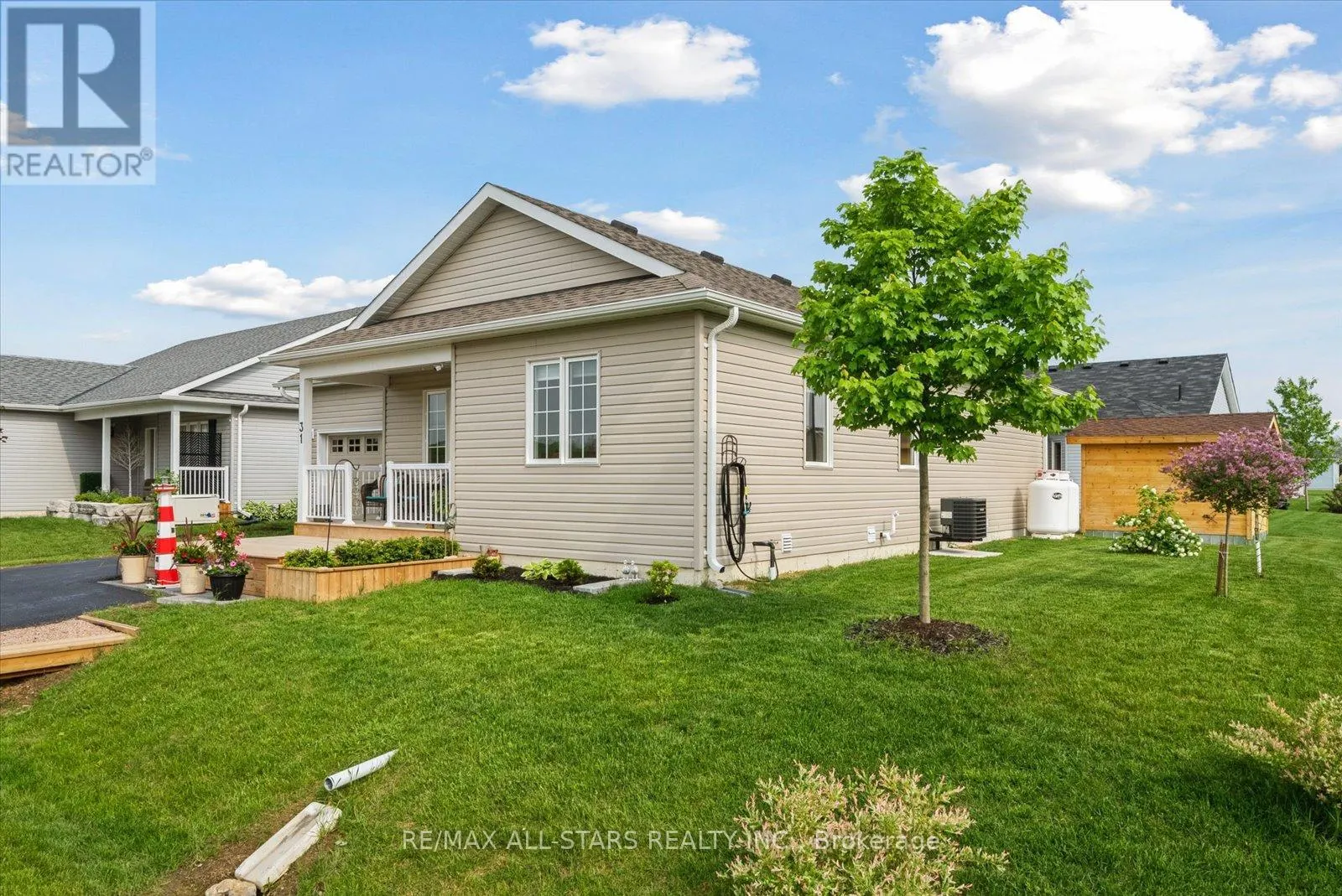 31 REYNOLDS DRIVE