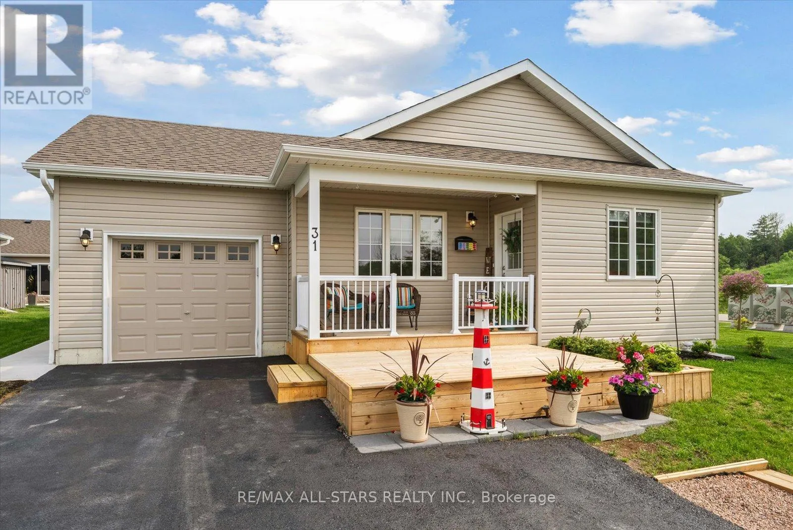 31 REYNOLDS DRIVE