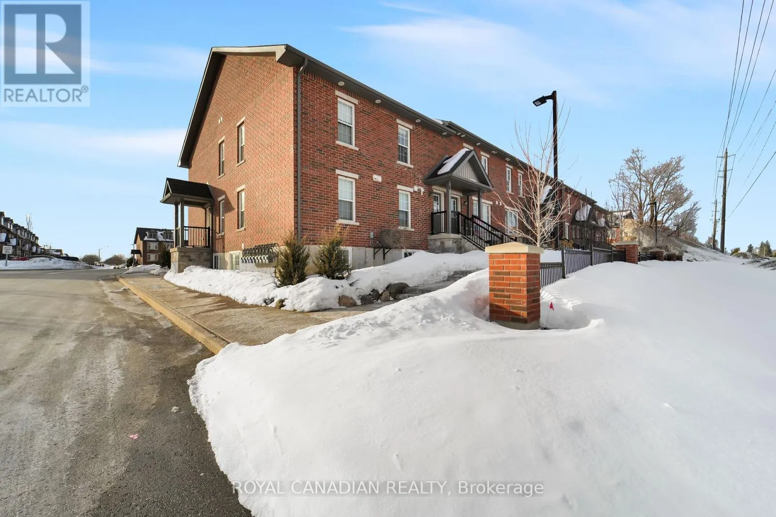 14 - 252 PENETANGUISHENE ROAD