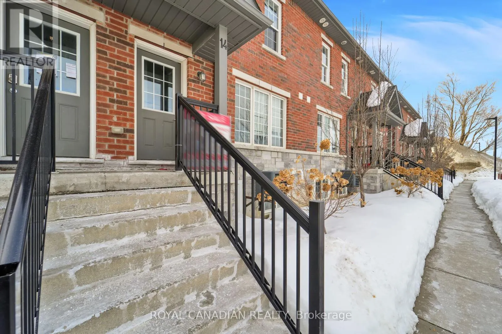 14 - 252 PENETANGUISHENE ROAD