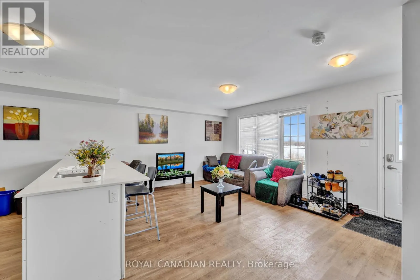 14 - 252 PENETANGUISHENE ROAD