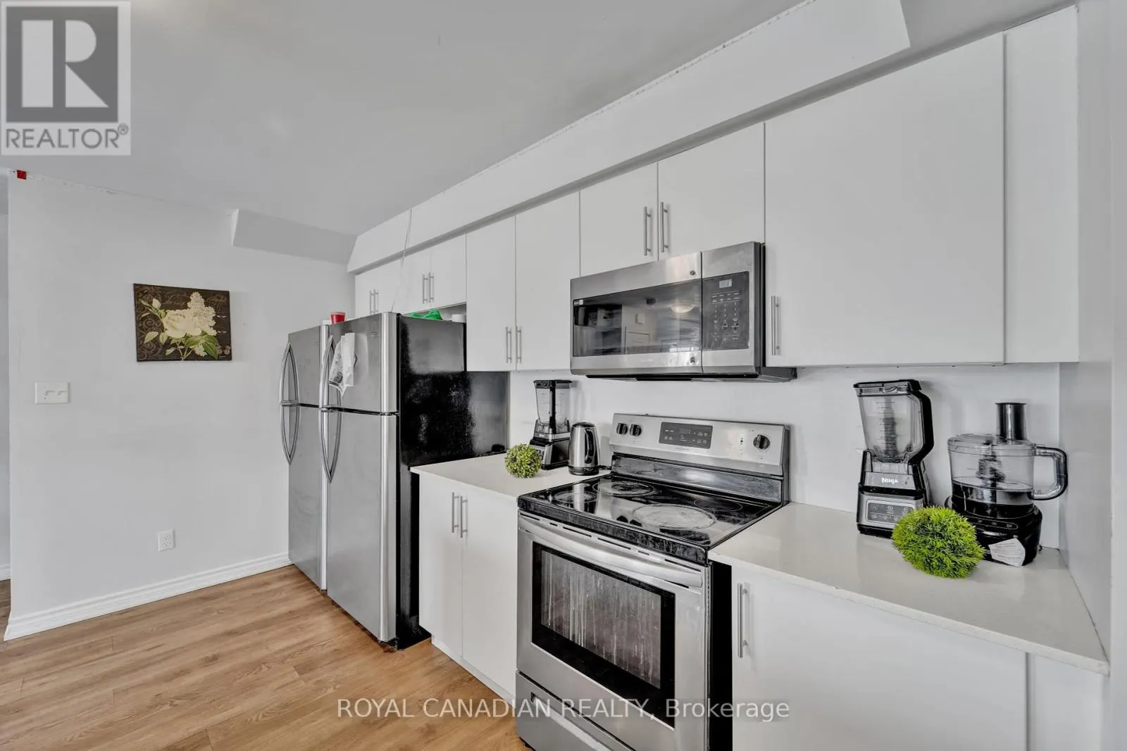 14 - 252 PENETANGUISHENE ROAD