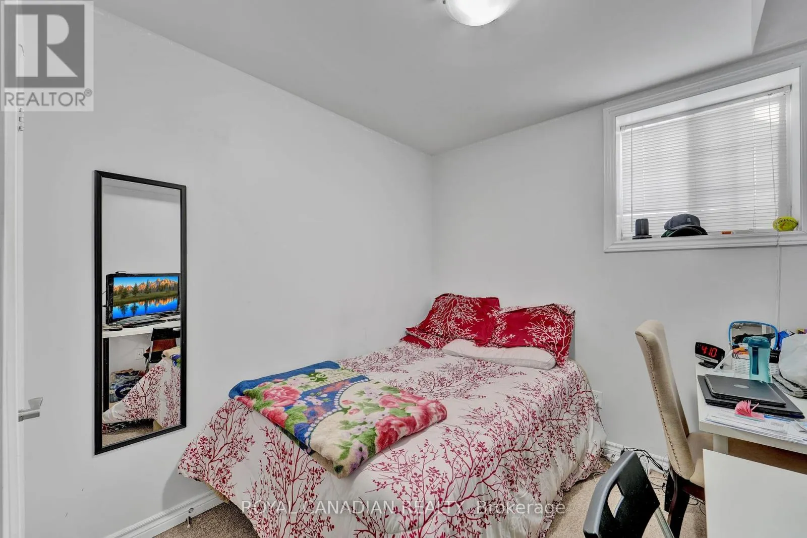 14 - 252 PENETANGUISHENE ROAD