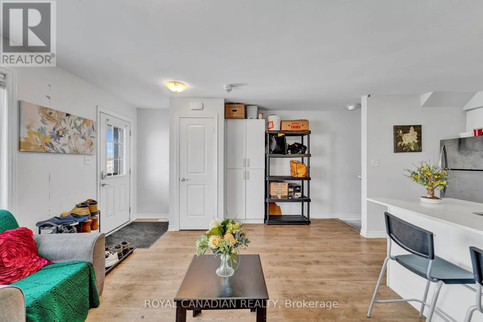 14 - 252 PENETANGUISHENE ROAD